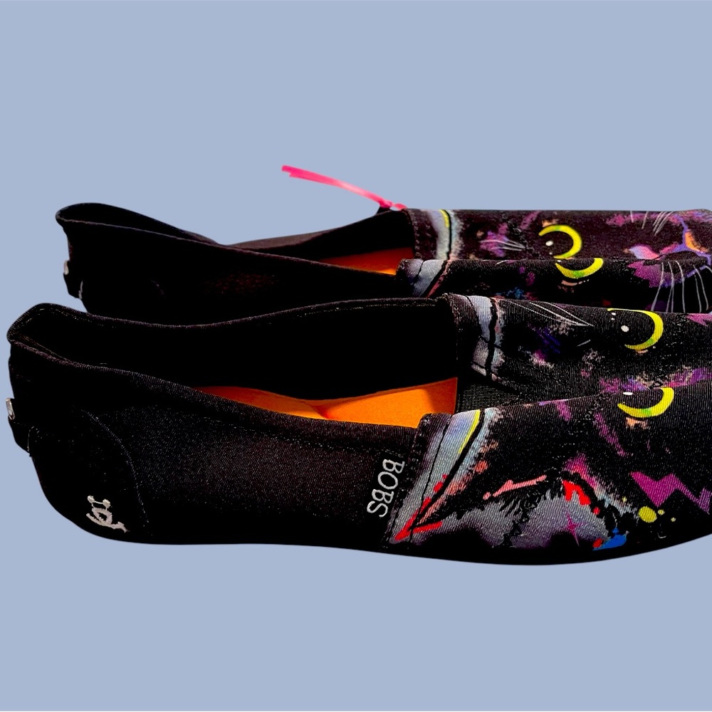Skechers Black Cat Print Women's Bobs for Dogs Slip Ons - Picture 4 of 7